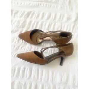 Vintage East 5th Brown Suede Leather Pointed Toe Kitten Heels Size 7.5‎